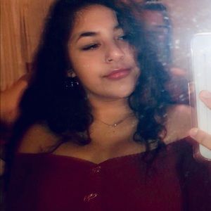 Meet your Posher, Monica